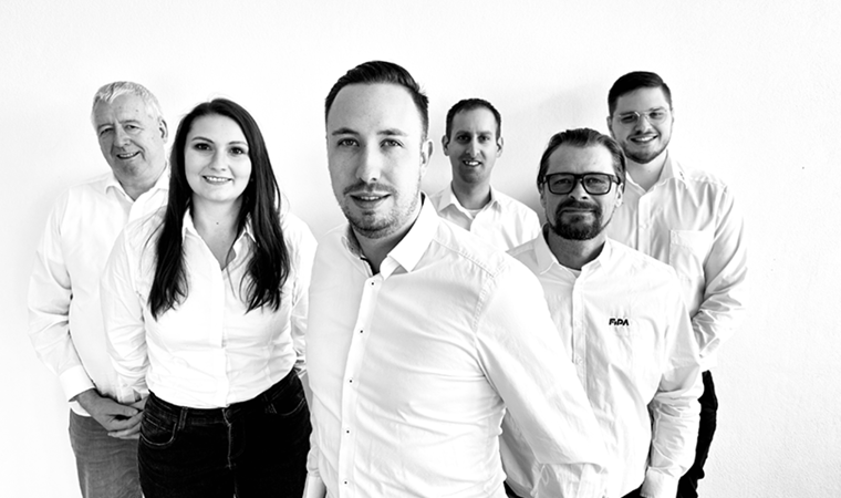 FIPA-Vertriebsteam im Innendienst – Experten für Vakuum-, Greif- und Hebetechnik Das Vertriebsteam von FIPA Innendienst – Experten für Vakuum-, Greif- und Hebetechnik. Wir finden die richtige Lösung für Ihre Handhabungsanforderung.