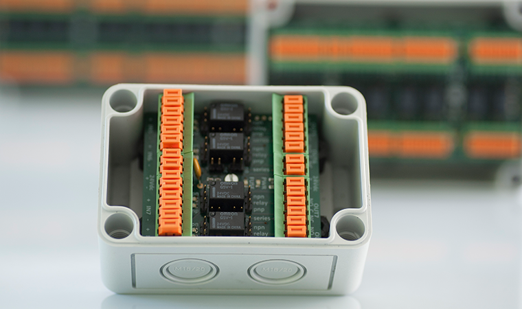 Sensor-Relais-Schaltbox – als Bindeglied zur Steuerung